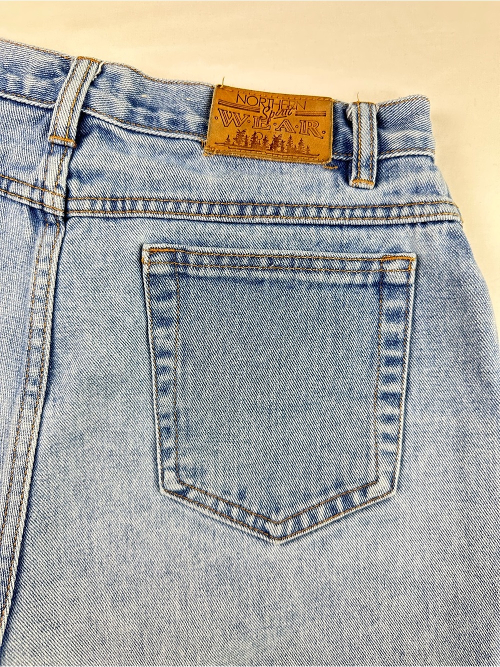 Vintage Northern Spirit High Waisted Denim Shorts Raw Hem Cutoffs 90s Mom Jorts